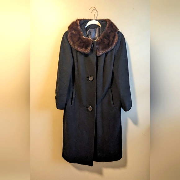 Vintage Cashmere and Mink coat from 1950s 60s in Black EUC size M/L - Picture 1 of 10